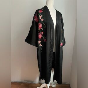Elegant Black Floral Kimono Robe